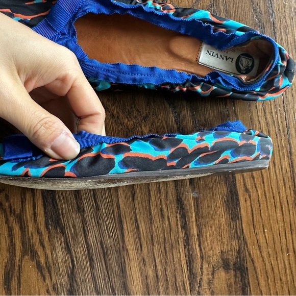 Lanvin silk ballet flats in a blue and orange leopard print EU38.5 US 7.5 - Picture 3 of 12